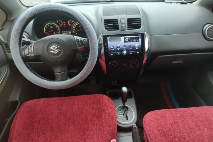 Used Suzuki SX4 2011 Revised Version 1.6L Automatic Sport Edition Center Console