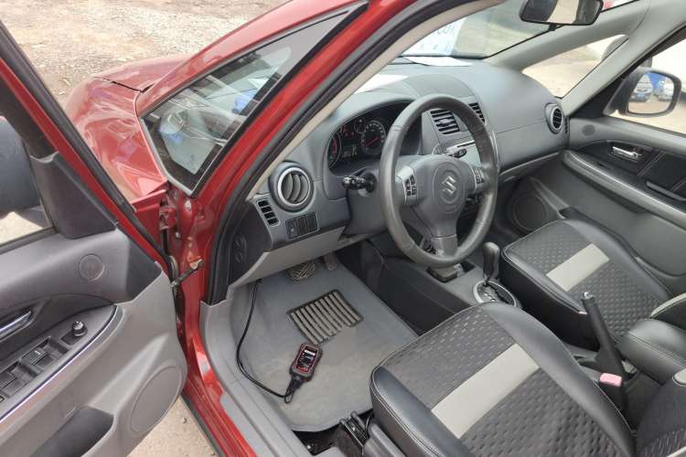 Used Suzuki SX4 2011 Revised Version 1.6L Automatic Sport Edition Driver Seat