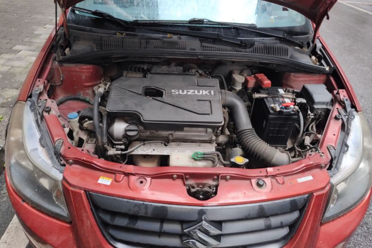 Used Suzuki SX4 2011 Revised Version 1.6L Manual Sport Edition Engine Bay