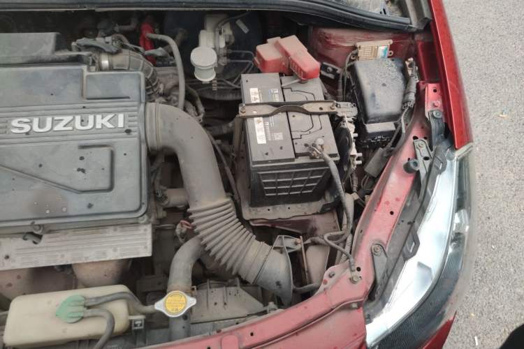 Used Suzuki SX4 2011 Revised Version 1.6L Automatic Sport Edition Engine Bay Left