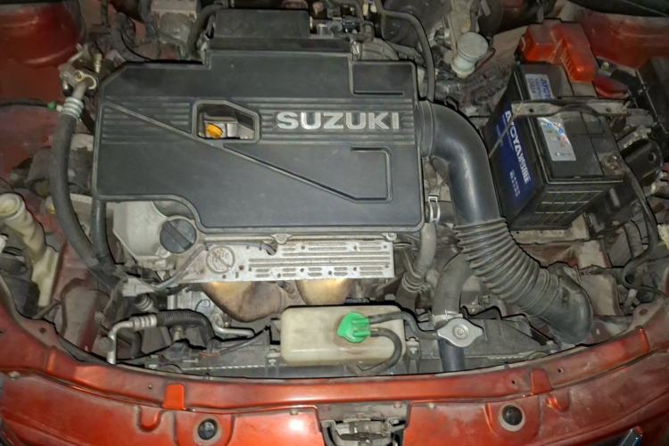 Used Suzuki SX4 2011 Revised Version 1.8L Automatic Sport Edition Engine Bay
