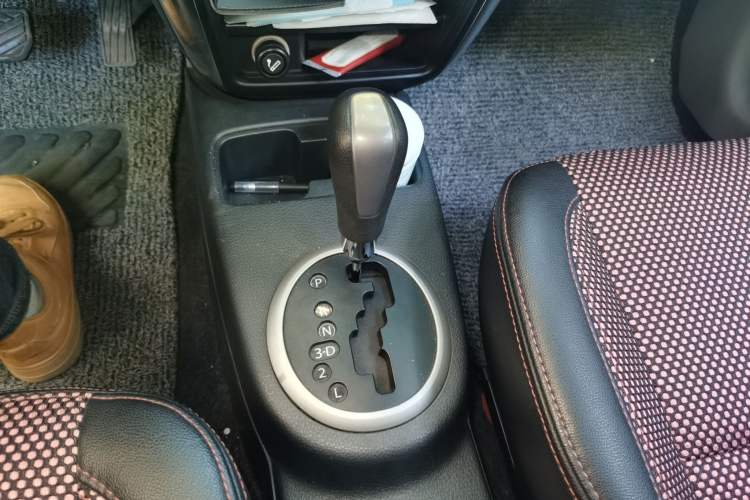 Used Suzuki SX4 2011 Hatchback 1.6L Automatic Sport Model Gear Lever