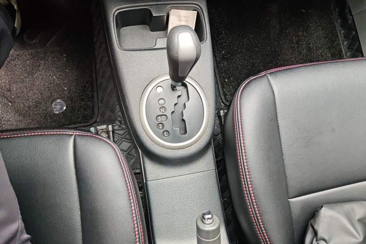Used Suzuki SX4 2011 Hatchback 1.6L Automatic Sport Model Gear Lever