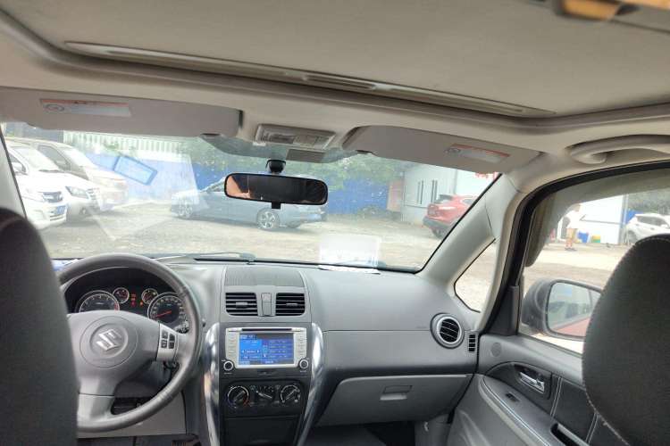 Used Suzuki SX4 2011 Revised Version 1.6L Automatic Sport Edition Headliner