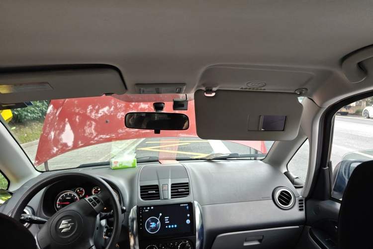 Used Suzuki SX4 2011 Revised 1.6L Automatic Dynamic Version Headliner