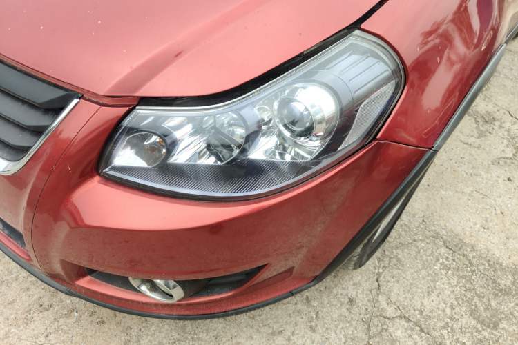 Used Suzuki SX4 2011 Revised Version 1.6L Automatic Sport Edition Left Front Headlight