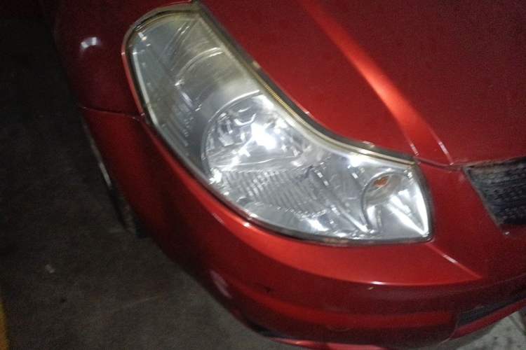 Used Suzuki SX4 2011 Hatchback 1.6L Manual Comfort Model Right Front Headlight