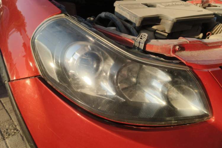 Used Suzuki SX4 2011 Revised Version 1.6L Automatic Sport Edition Right Front Headlight