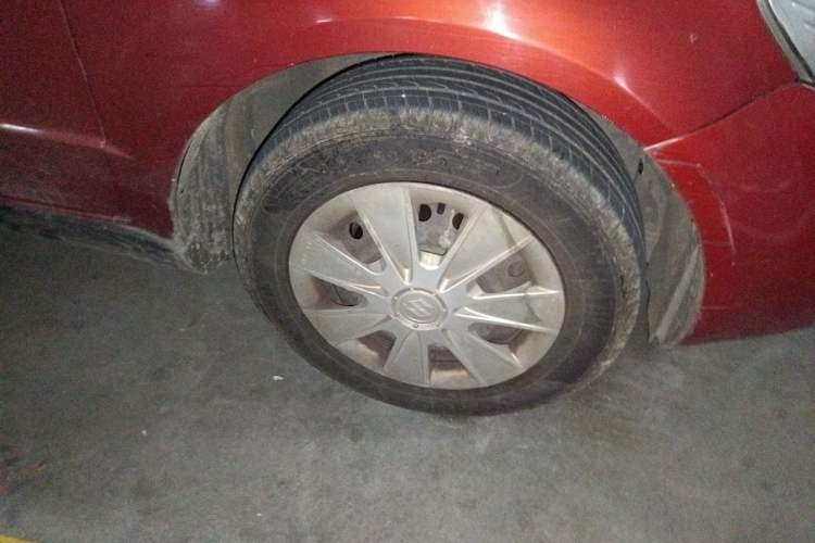 Used Suzuki SX4 2011 Hatchback 1.6L Manual Comfort Model Right Front Wheel Hub