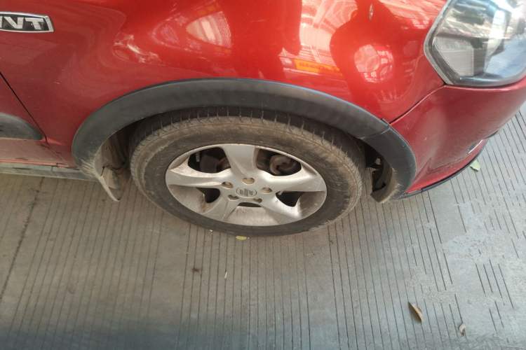 Used Suzuki SX4 2011 Revised Version 1.6L Automatic Sport Edition Right Front Wheel Hub