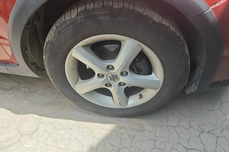 Used Suzuki SX4 2011 Hatchback 1.6L Automatic Sport Model Right Front Wheel Hub