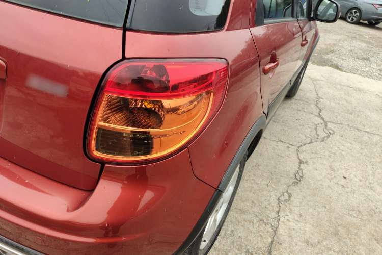 Used Suzuki SX4 2011 Revised Version 1.6L Automatic Sport Edition Right Rear Taillight