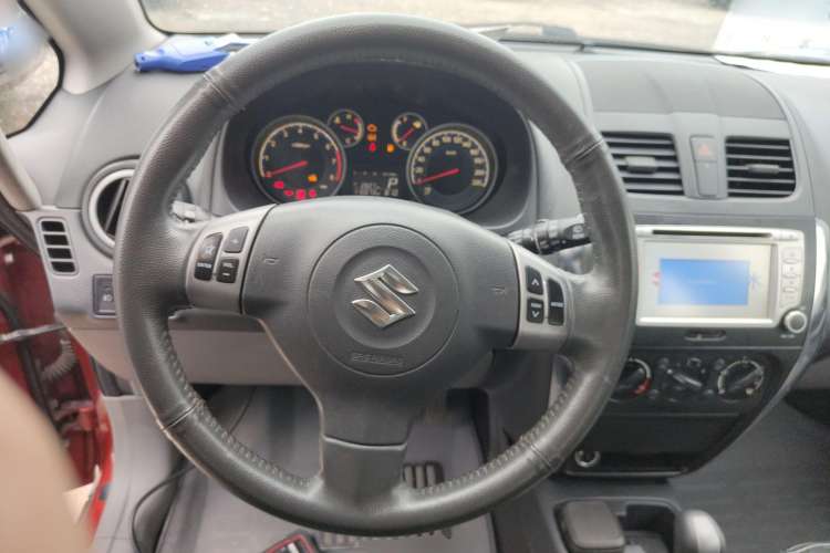 Used Suzuki SX4 2011 Revised Version 1.6L Automatic Sport Edition Steering Wheel