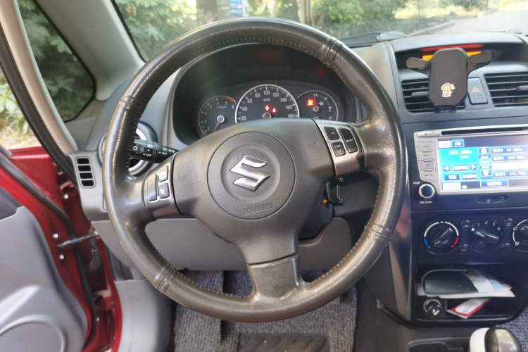 Used Suzuki SX4 2011 Hatchback 1.6L Automatic Sport Model Steering Wheel