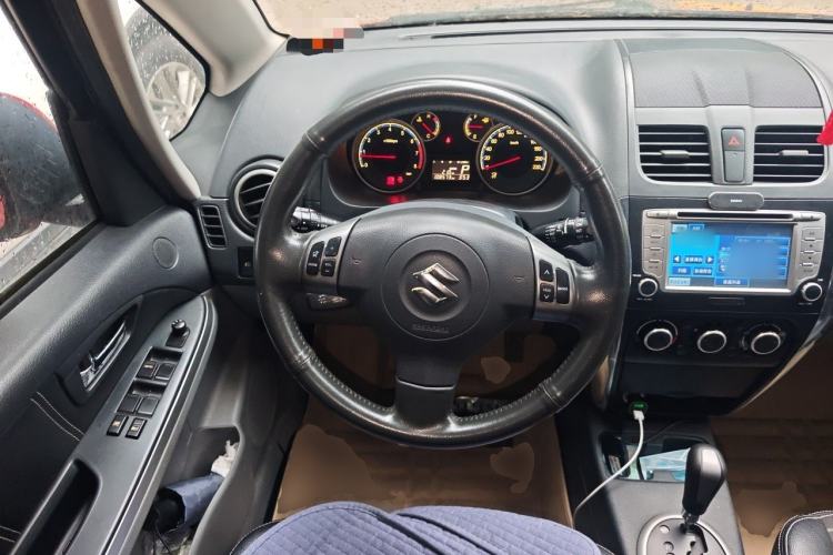 Used Suzuki SX4 2011 Revised Version 1.6L Automatic Sport Edition Steering Wheel