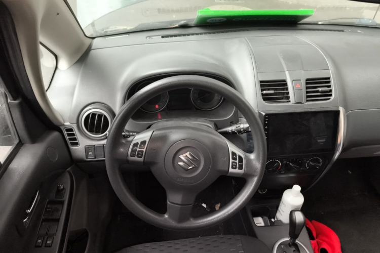 Used Suzuki SX4 2011 Revised 1.6L Automatic Dynamic Version Steering Wheel