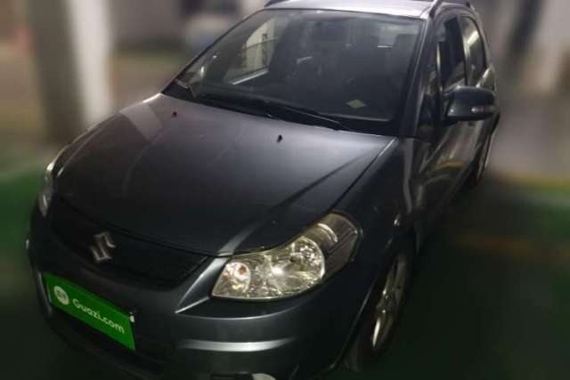 Suzuki SX4 2011 Hatchback 1.6L Automatic Dynamic Model مستعملة