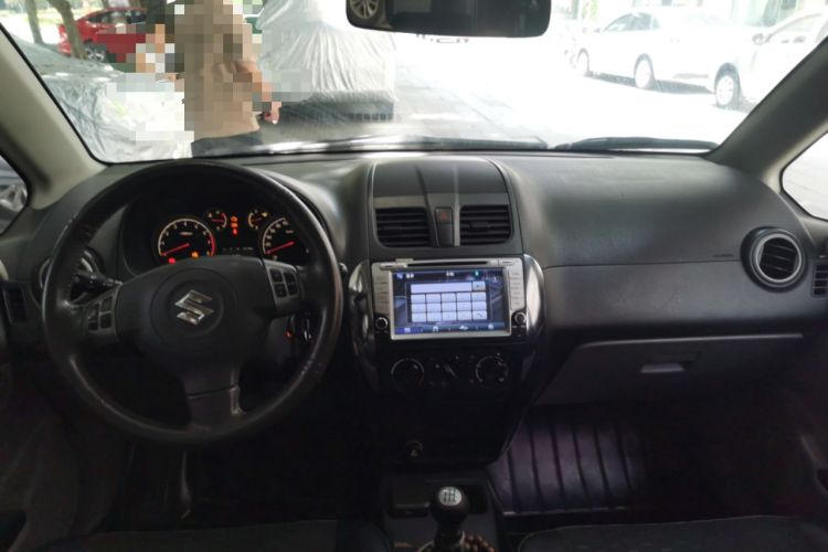 Used Suzuki SX4 2011 Hatchback 1.6L Manual Sport Model Center Console