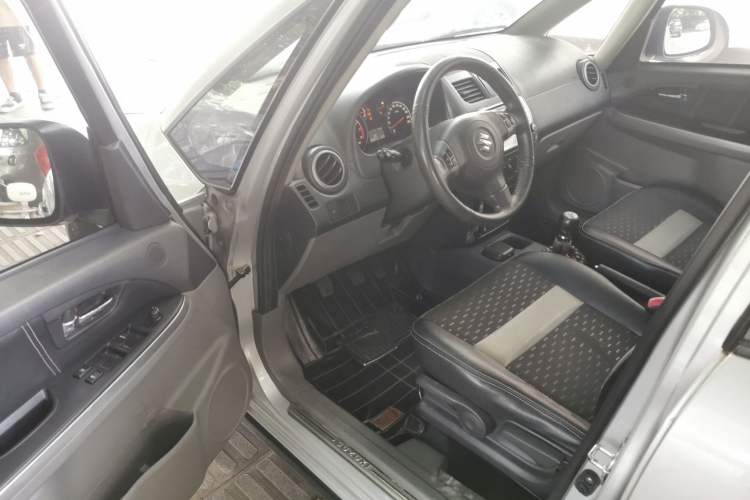 Used Suzuki SX4 2011 Hatchback 1.6L Manual Sport Model Driver Seat