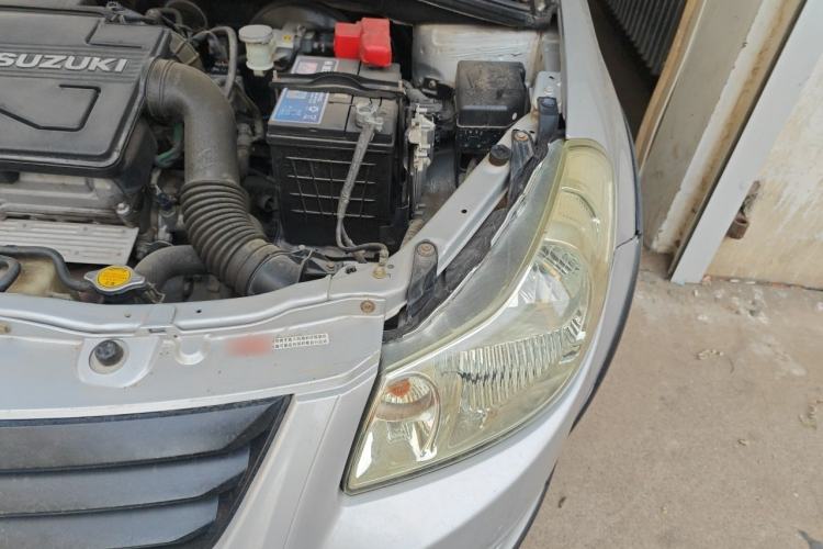 Used Suzuki SX4 2011 Revised Version 1.6L Manual – Dynamic Edition Engine Bay Left