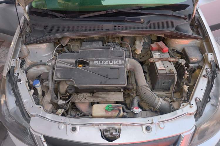 Used Suzuki SX4 2011 Revised Version 1.6L Automatic Comfort Edition Engine Bay