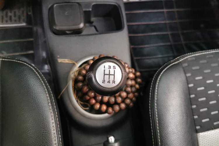 Used Suzuki SX4 2011 Hatchback 1.6L Manual Sport Model Gear Lever