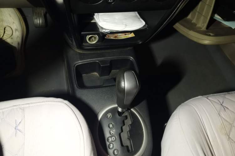 Used Suzuki SX4 2011 Hatchback 1.6L Automatic Dynamic Model Gear Lever