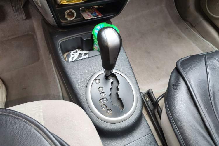 Used Suzuki SX4 2011 Hatchback 1.6L Automatic Dynamic Model Gear Lever