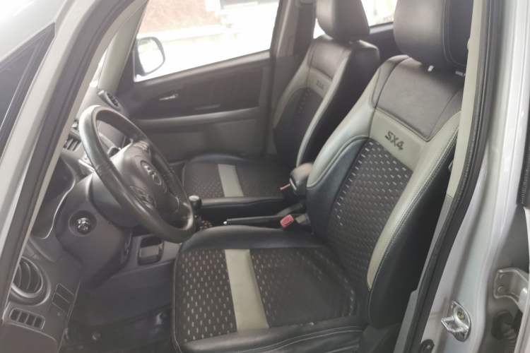 Used Suzuki SX4 2011 Hatchback 1.6L Manual Sport Model Left Front Seat