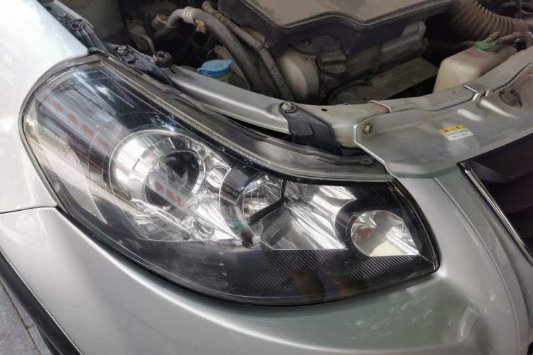 Used Suzuki SX4 2011 Hatchback 1.6L Manual Sport Model Right Front Headlight