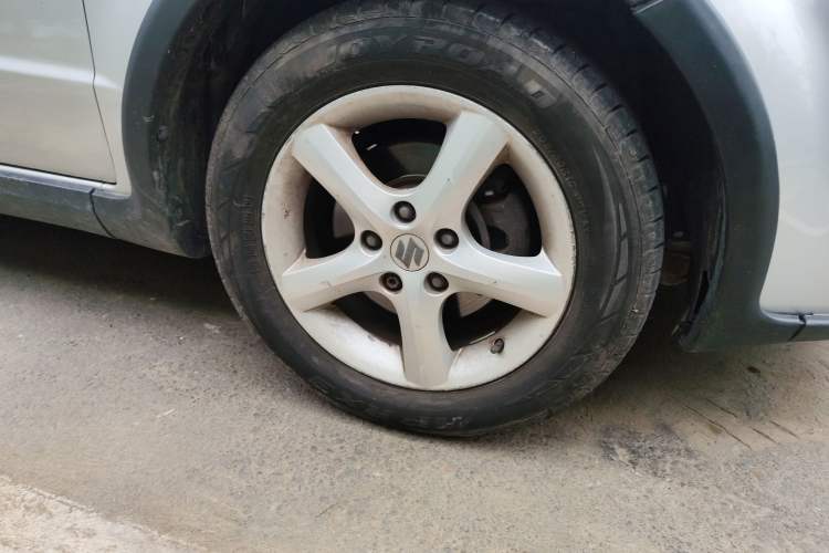 Used Suzuki SX4 2011 Hatchback 1.6L Automatic Dynamic Model Right Front Wheel Hub