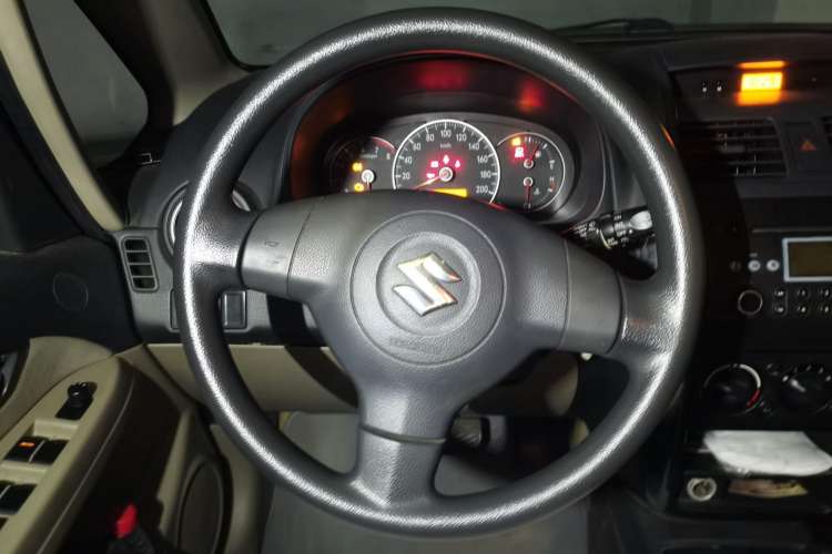Used Suzuki SX4 2011 Hatchback 1.6L Automatic Dynamic Model Steering Wheel