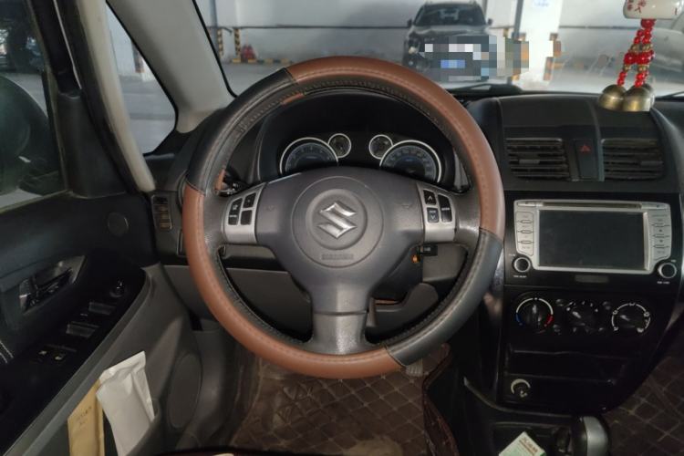 Used Suzuki SX4 2011 Revised Version 1.6L Automatic Sport Edition Steering Wheel