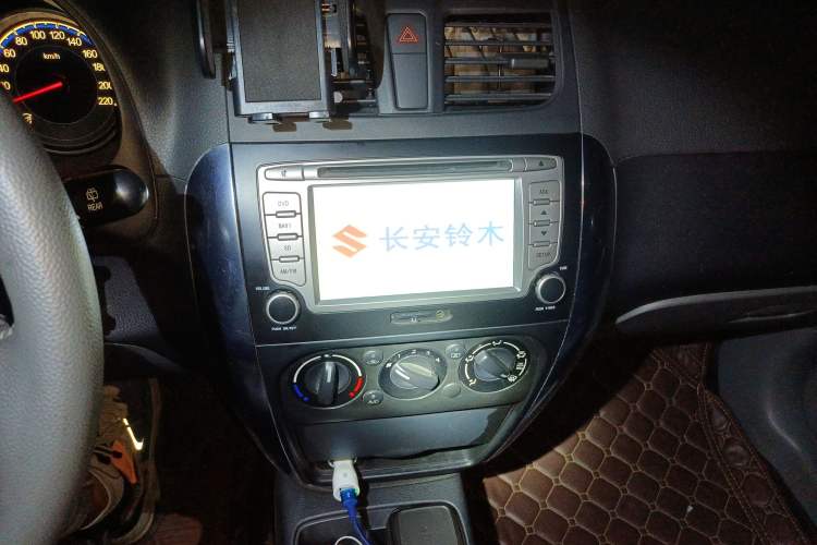 Used Suzuki SX4 2011 Revised Version 1.6L Automatic Sport Edition Audio And AC Panel