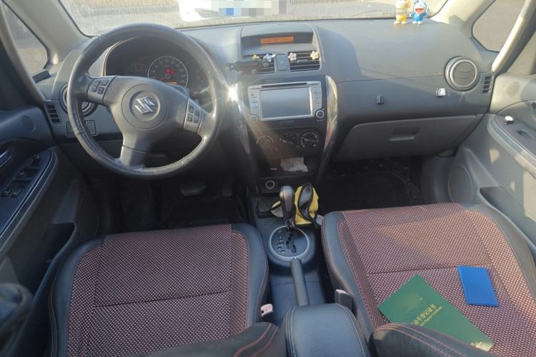 Used Suzuki SX4 2011 Hatchback 1.6L Automatic Sport Model Center Console
