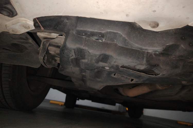 Used Suzuki SX4 2011 Revised 1.6L Automatic Dynamic Version Chassis Front Right