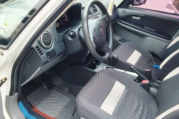 Used Suzuki SX4 2011 Revised 1.6L Automatic Dynamic Version Driver Seat