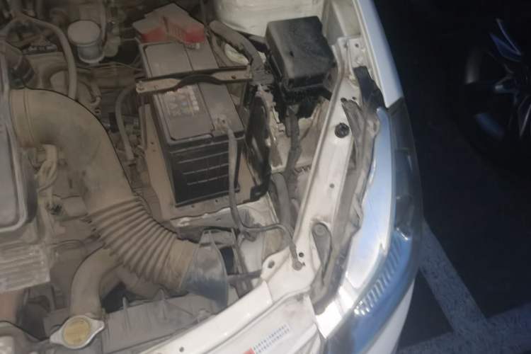 Used Suzuki SX4 2011 Hatchback 1.6L Manual Sport Model Engine Bay Left