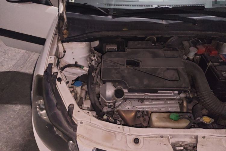 Used Suzuki SX4 2011 Revised Version 1.6L Manual Sport Edition Engine Bay Right
