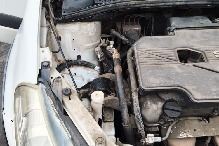 Used Suzuki SX4 2011 Revised 1.6L Automatic Dynamic Version Engine Bay Right