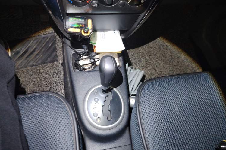 Used Suzuki SX4 2011 Revised 1.6L Automatic Dynamic Version Gear Lever