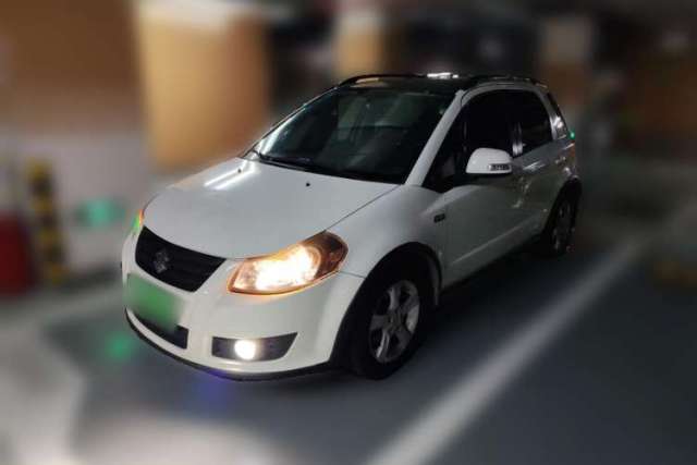 Suzuki SX4 2011 Revised 1.6L Automatic Dynamic Version مستعملة