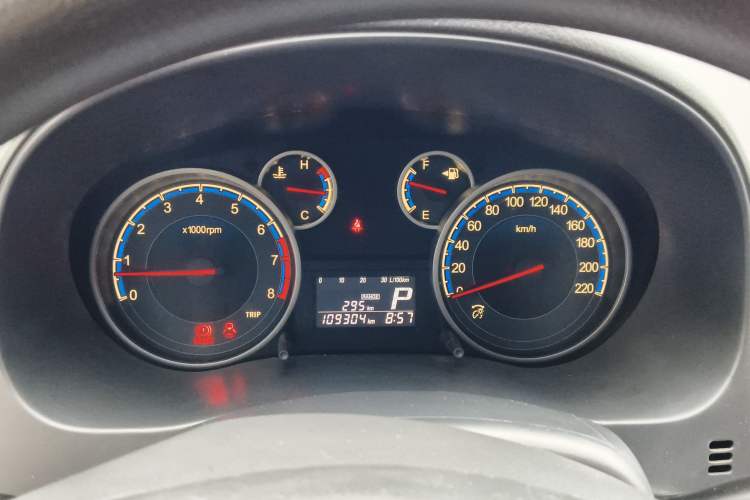 Used Suzuki SX4 2011 Revised 1.6L Automatic Dynamic Version Instrument Cluster