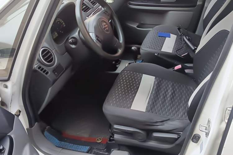 Used Suzuki SX4 2011 Revised 1.6L Automatic Dynamic Version Left Front Seat