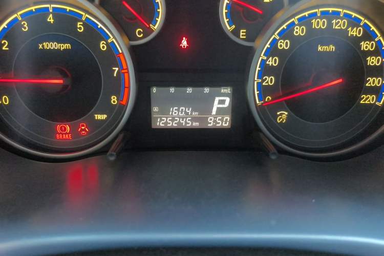 Used Suzuki SX4 2011 Revised Version 1.6L Automatic Sport Edition Odometer Close Up
