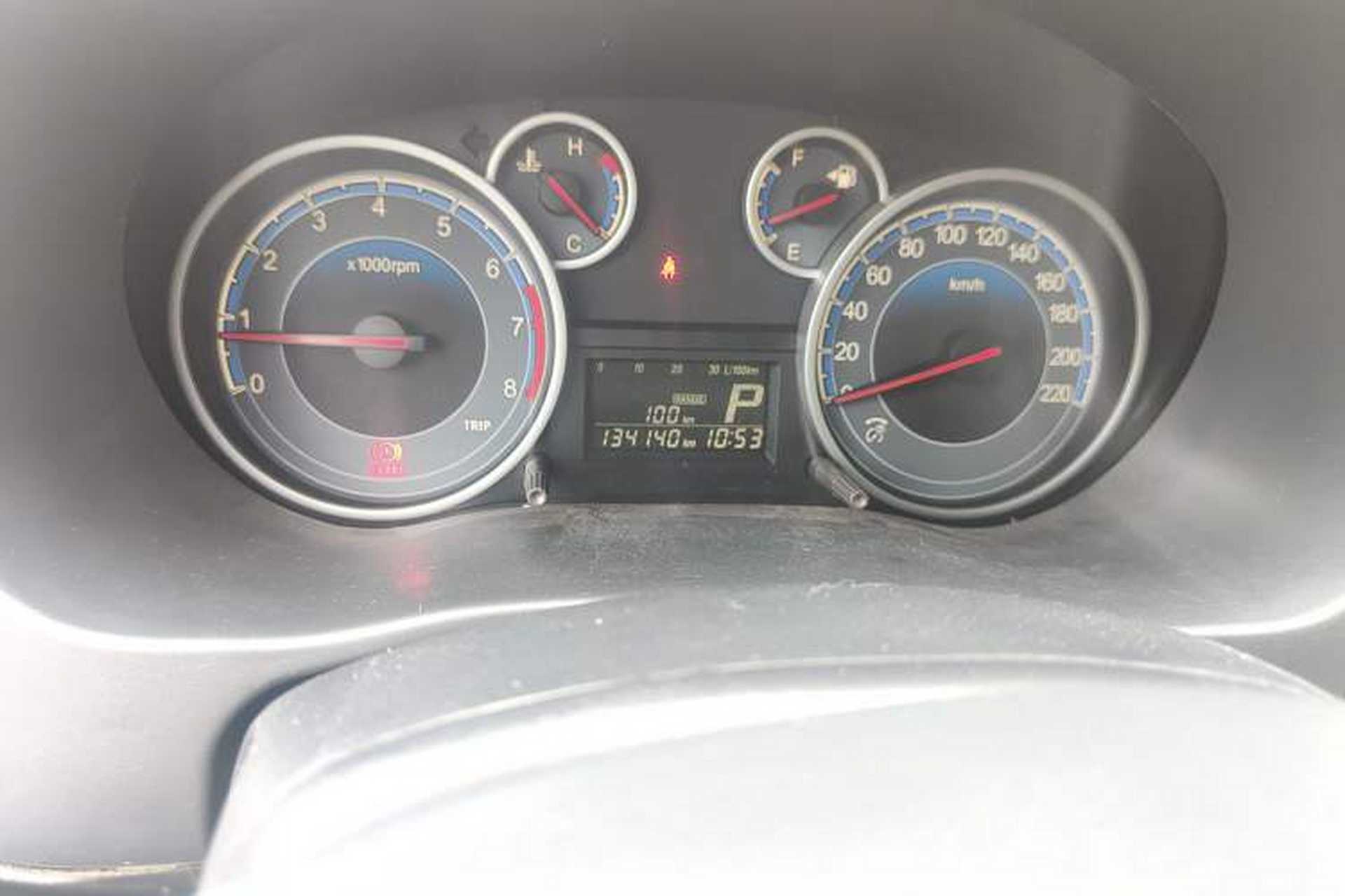 Used Suzuki SX4 2011 Revised Version 1.6L Automatic Sport Edition Odometer Close Up