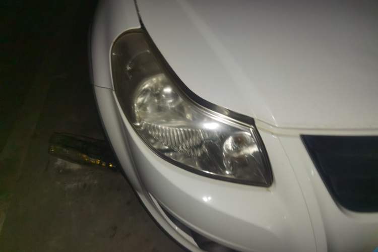 Used Suzuki SX4 2011 Revised 1.6L Automatic Dynamic Version Right Front Headlight