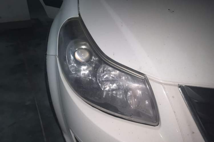 Used Suzuki SX4 2011 Revised Version 1.6L Automatic Sport Edition Right Front Headlight