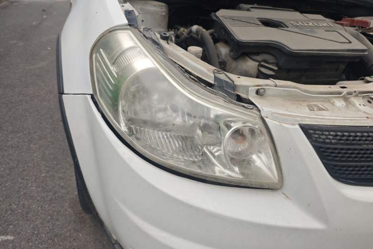Used Suzuki SX4 2011 Hatchback 1.6L Automatic Sport Model Right Front Headlight