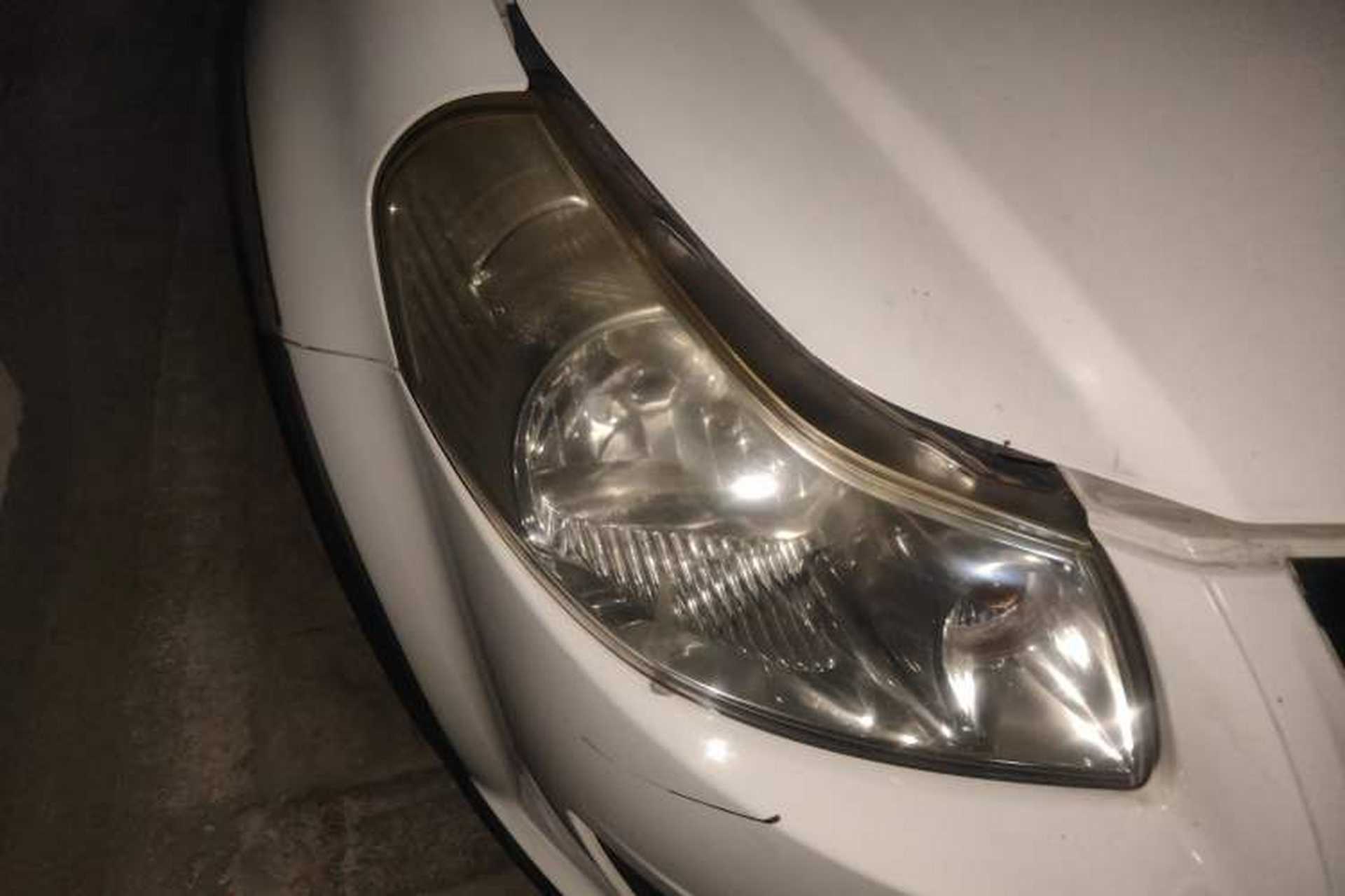Used Suzuki SX4 2011 Revised Version 1.6L Manual – Dynamic Edition Right Front Headlight